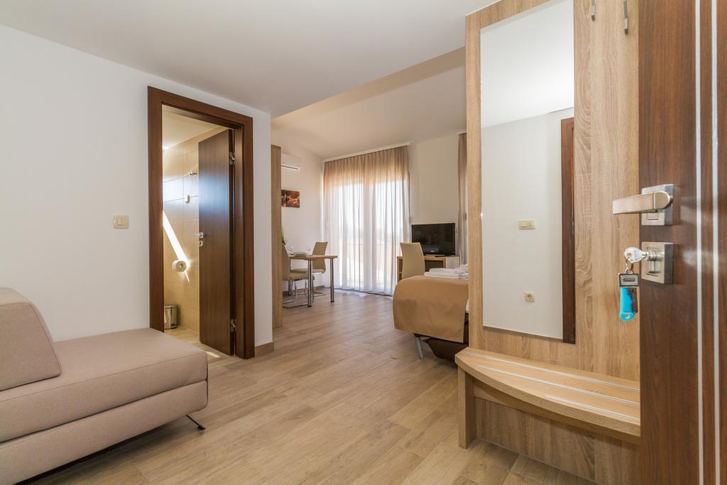 Villa Astoria Biograd Na Moru Ngoại thất bức ảnh