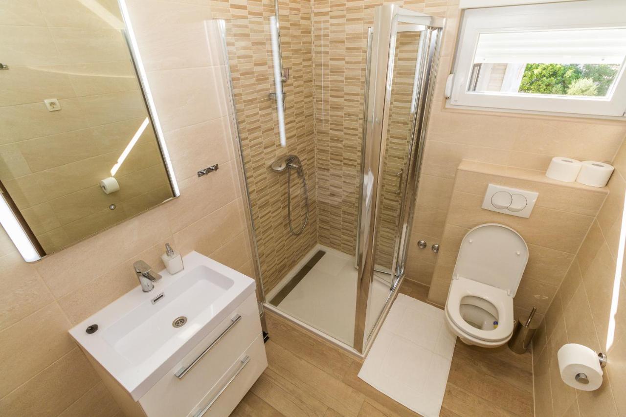 Villa Astoria Biograd Na Moru Ngoại thất bức ảnh