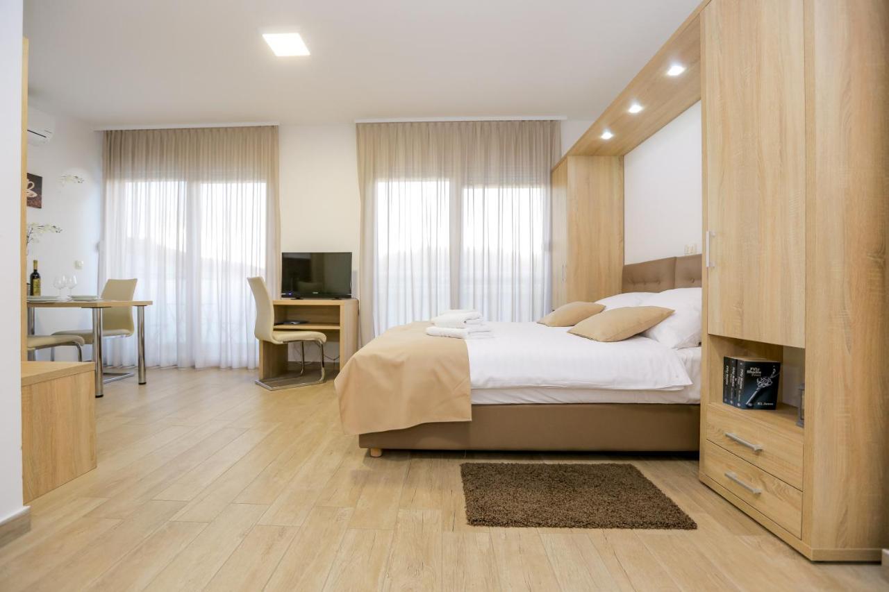 Villa Astoria Biograd Na Moru Ngoại thất bức ảnh